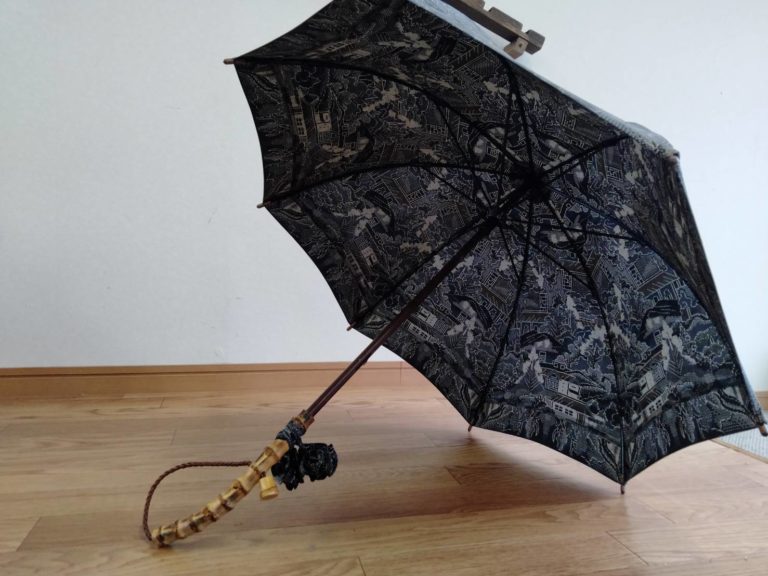 大島紬から日傘2本のお仕立て | atelier すずきの洋傘 -きものを日傘にリメイク・リサイクル-